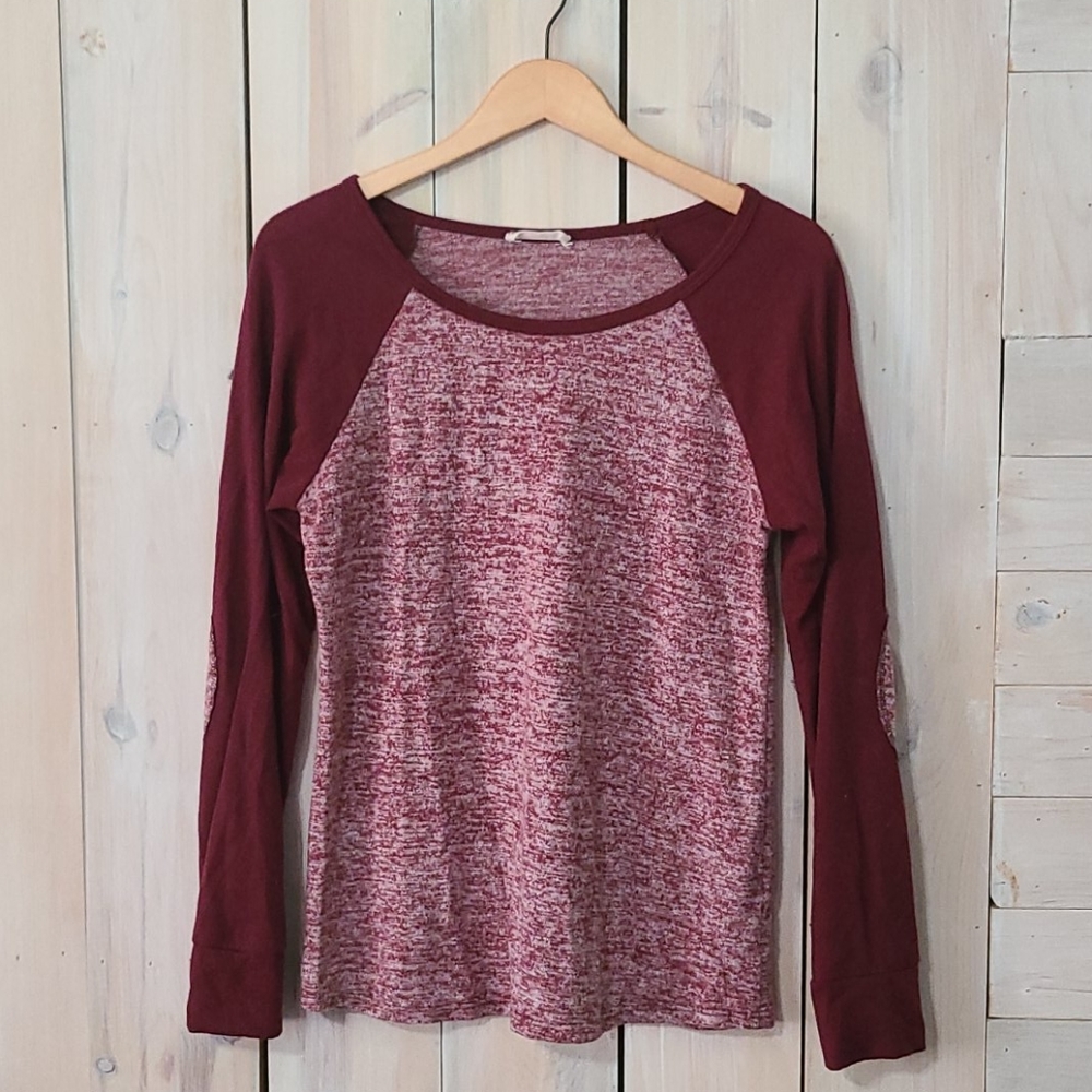 Women's long sleeve baseball tee